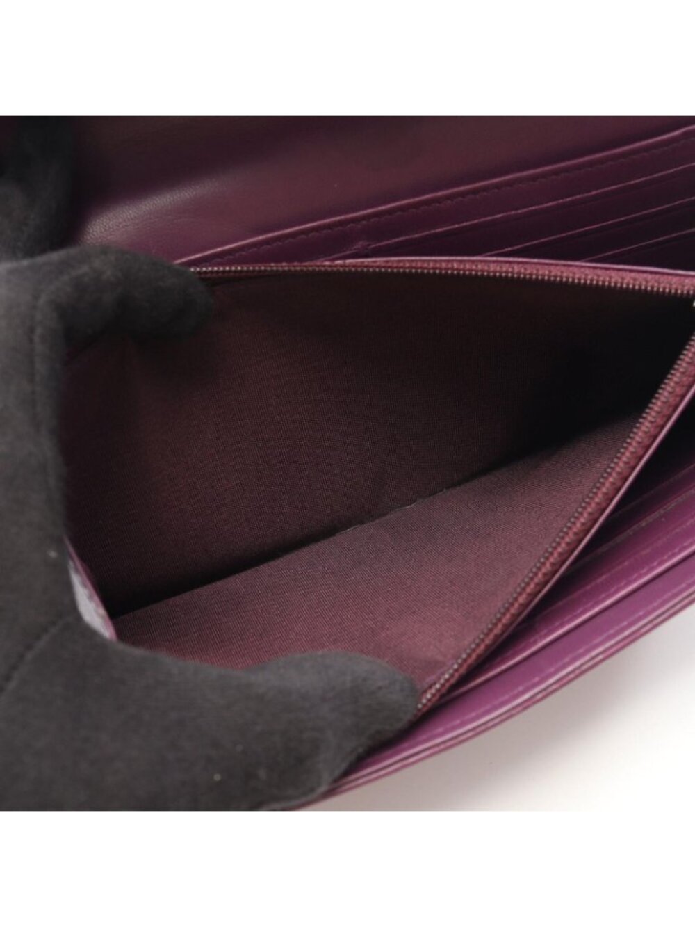 Chanel Bifold Wallet Boy Purple Lambskin Boy - Picture 6 of 12